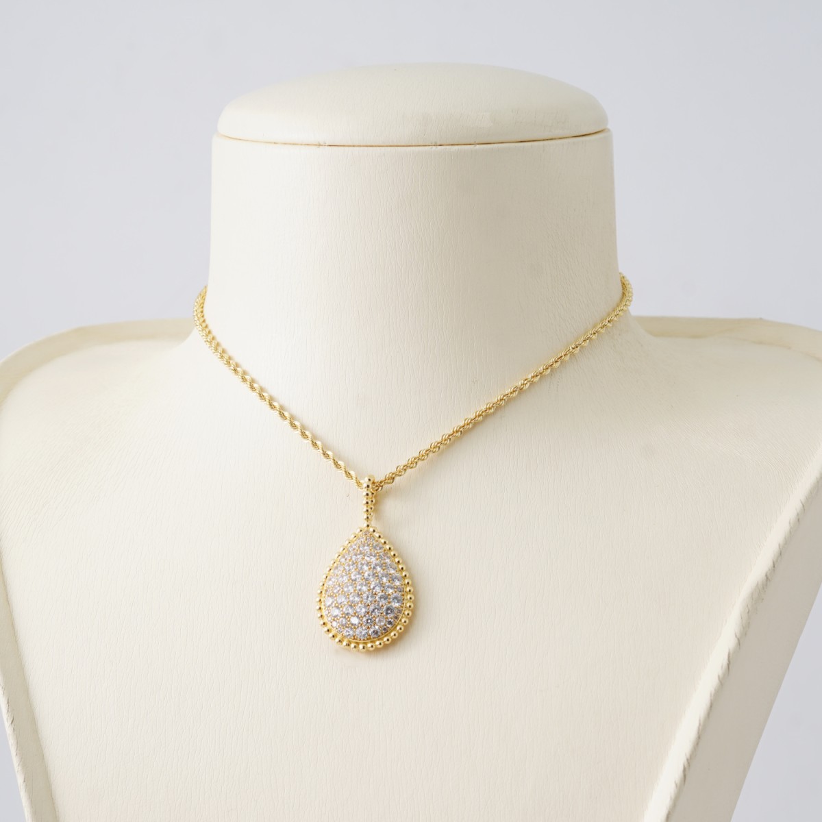 NK950 عقد ماريا