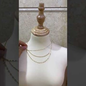 NK1842 عقد ديلا روب "بريشا"