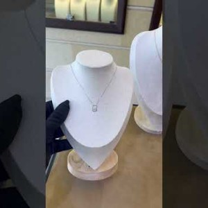 DNK130 عقد بيستر ("فضي" مرصع بالالماس)